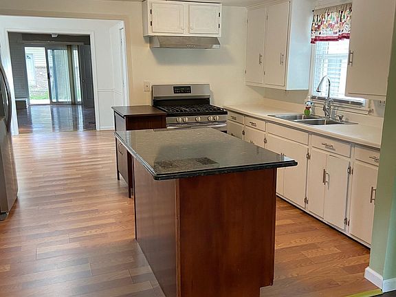 2nd image of 5307 Northlawn Dr