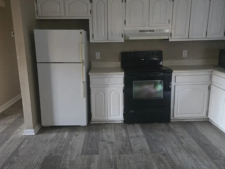 228 Brackett Ridge Rd #G — Photo 8