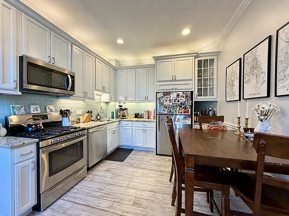 5th image of 213 Main St Unit 3