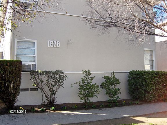 3rd image of 1628 Yosemite Dr