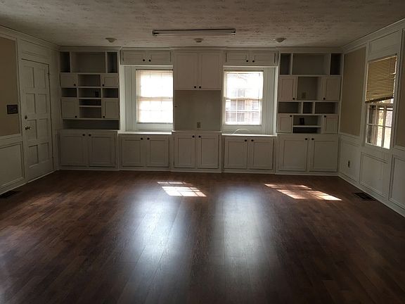 5th image of 4660 Sugarloaf Pkwy