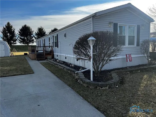 14900 County Road H Unit 5, Wauseon, OH 43567