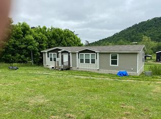 297 Cat Creek Rd, Stanton, KY 40380
