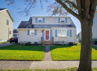 74 Dixie Ave, Hawthorne, NJ 07506