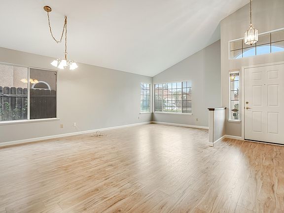 4th image of 8251 Bellsbrae Dr