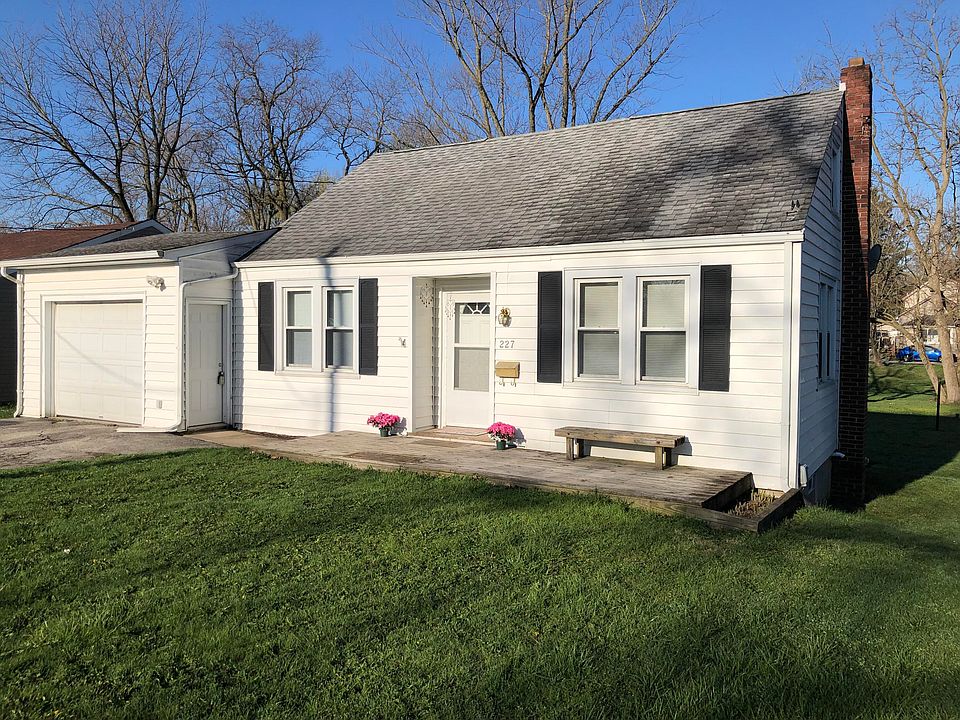 1st image of 227 Mill St