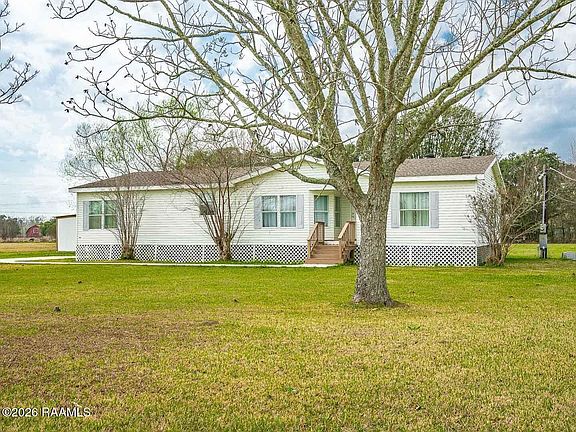 4th image of 135 Fremont Dr