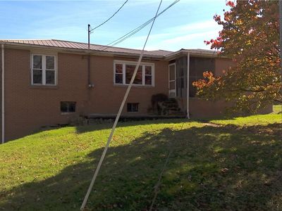 111 Thisbe St, Chester, WV, 26034