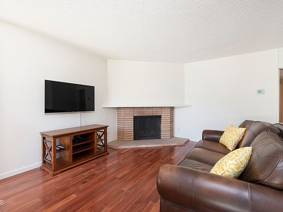 4th image of 700 W Sierra Madre Blvd Unit 5