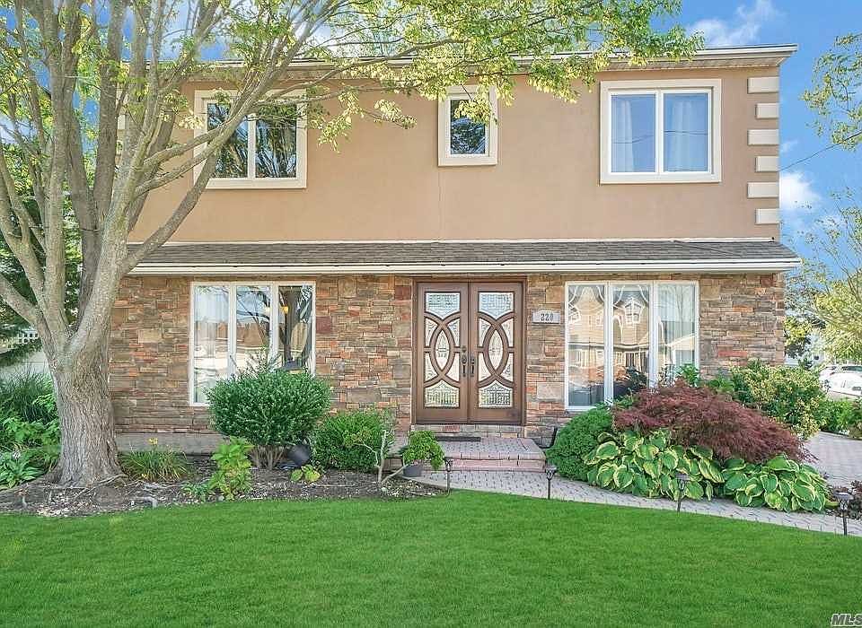 1st image of 220 Division Ave