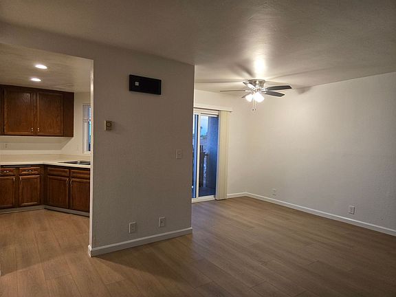 5th image of 4074 Swift Ave #16