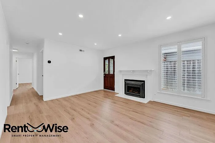 110 Cuesta Dr — Photo 7