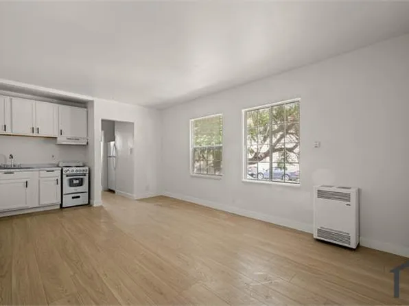 207 S Kenmore Ave #5, Los Angeles, CA 90004