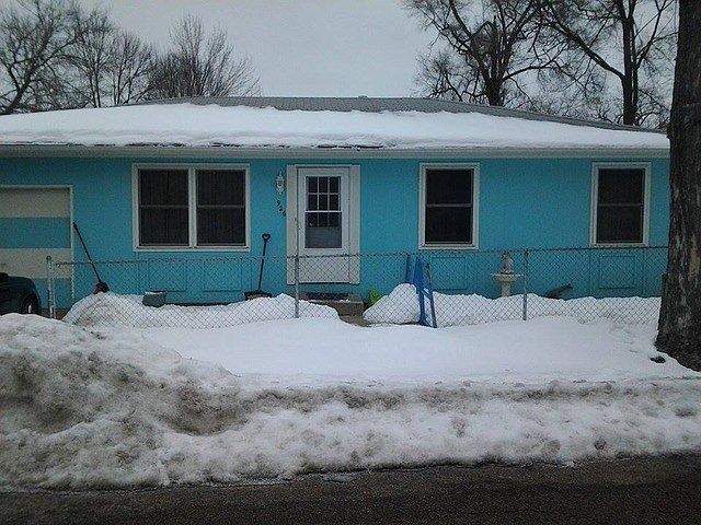 1st image of 926 N Clarendon Dr
