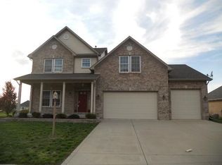 616 Raintree Dr, Avon, IN 46123