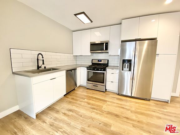 4th image of 5635 Monte Vista St #207
