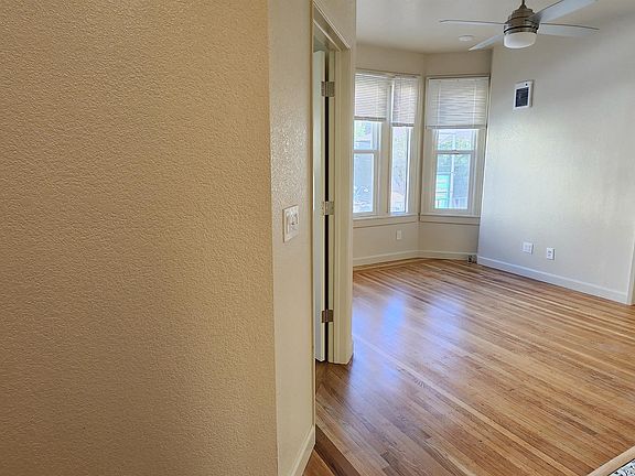 3rd image of 1865 Euclid Ave #37
