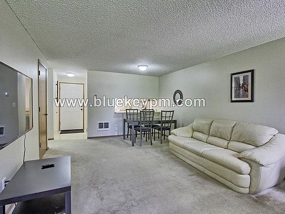 4th image of 13216 NE Salmon Creek Ave Unit S5