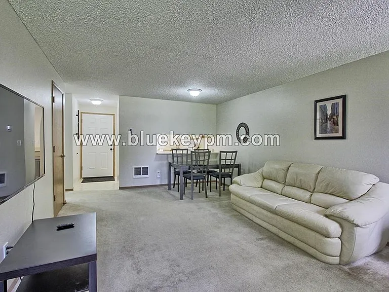 13216 NE Salmon Creek Ave #S5 — Photo 4