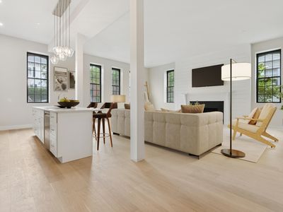 26 Thomas Street #1, Portland, ME, 04102