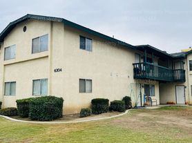 6304 Castleford St, 4