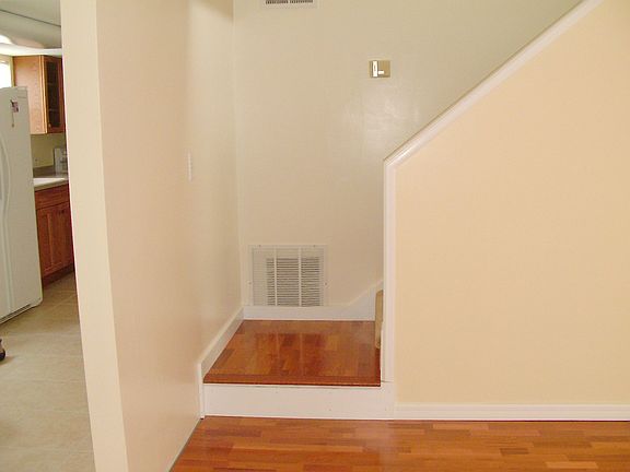 2nd image of 7206 S Juanita St