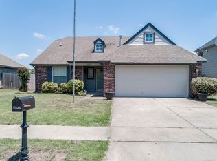 12183 S 271 East Ave, Coweta, OK 74429