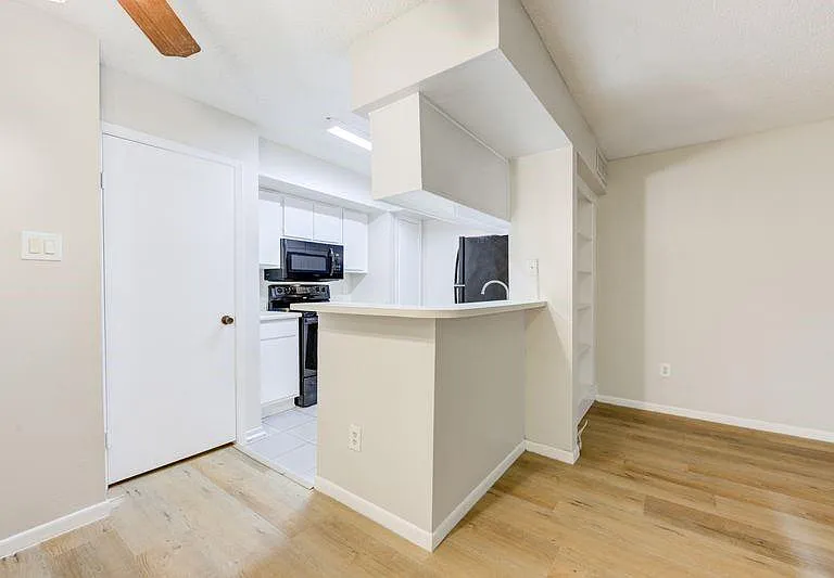 2800 Jeanetta St #1407 — Photo 5