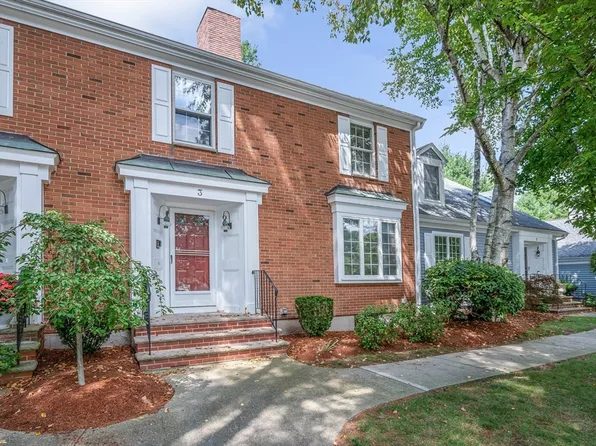 3 Meeting House Sq Unit 3, Middleton, MA 01949