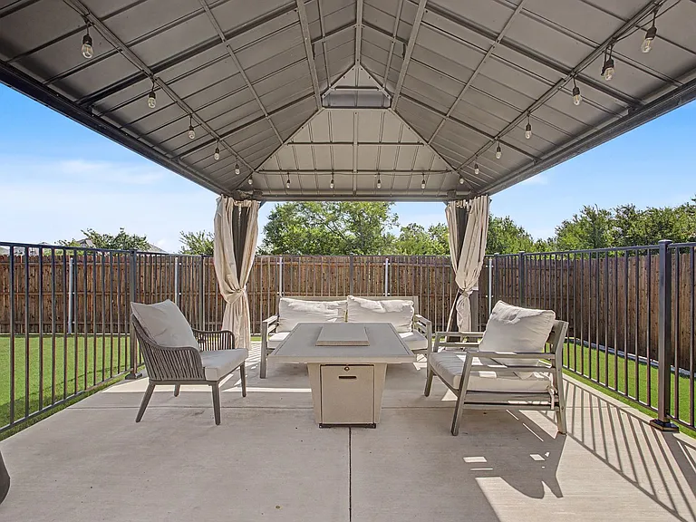 1004 Deer Ridge Dr — Photo 19