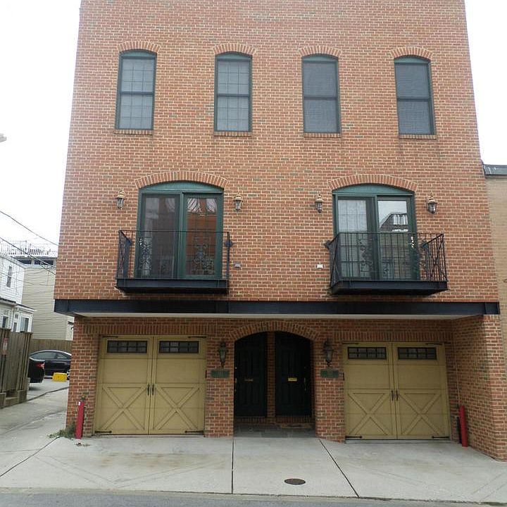 1st image of 1111 S Decker Ave
