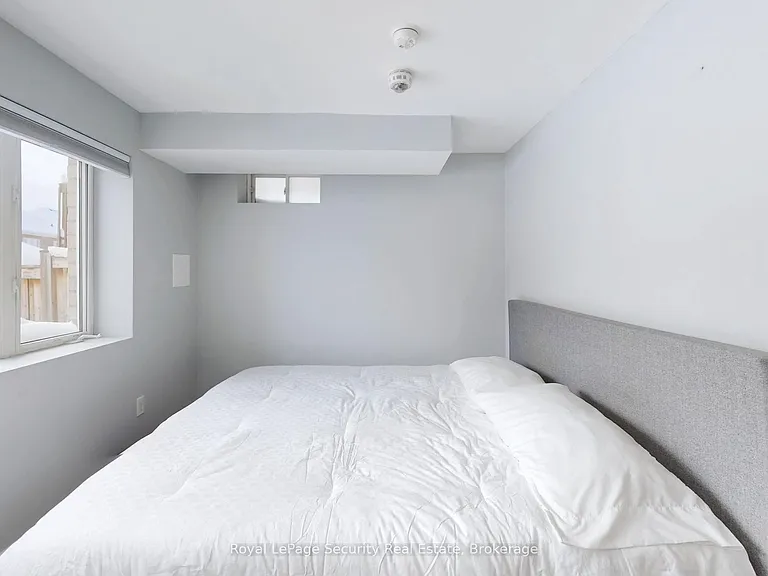 39 Vivian Creek Rd — Photo 11