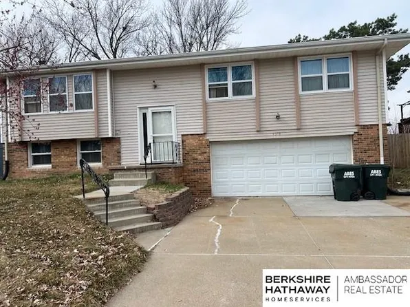 7318 Thorn Apple Ln, La Vista, NE 68128