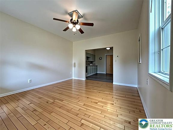 2nd image of 113 Delaware Rd #1B