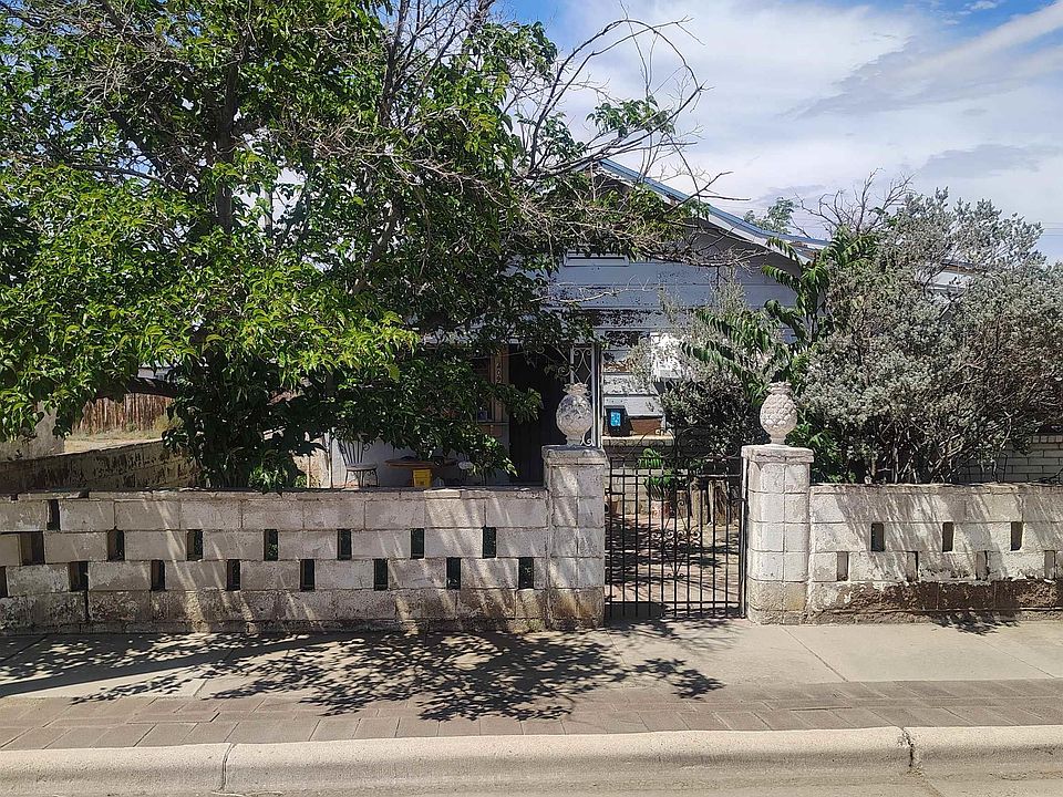 1st image of 409 E 5th St