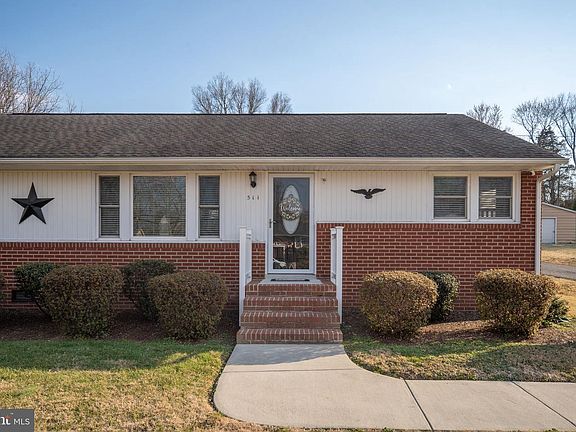 4th image of 511 Ferry Rd