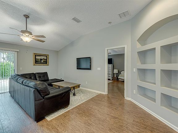 4th image of 1607 Timber Trace Dr