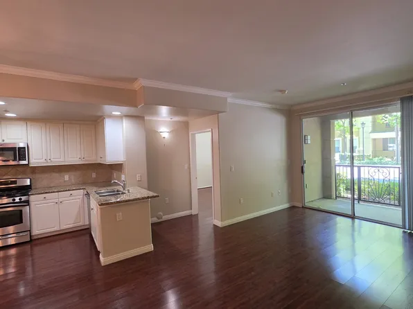 3135 Watermarke Pl, Irvine, CA 92612