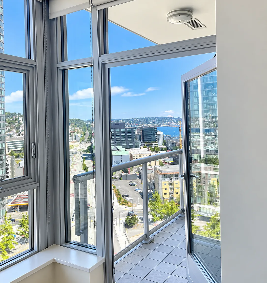 1 bed, 792 sqft, $3,595 — Photo 2