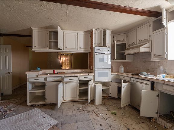 4th image of 9006 Blueberry St