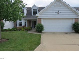 416 W Reserve Dr, Cuyahoga Falls, OH 44223