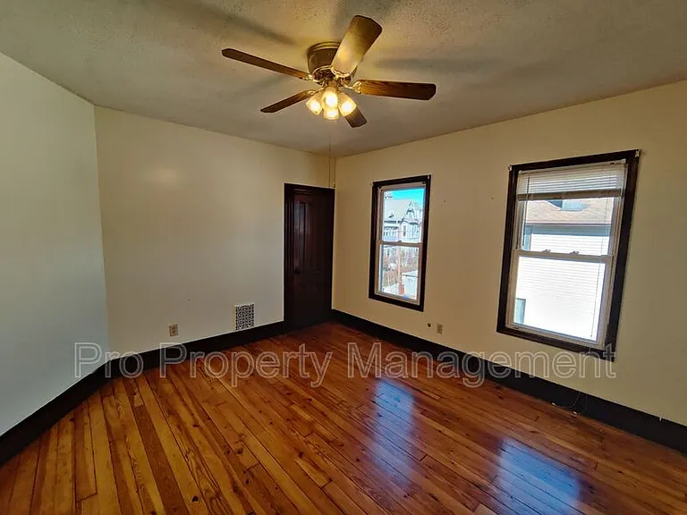 107 Tremont St #2 — Photo 10