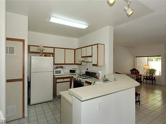3rd image of 661 Via Colinas