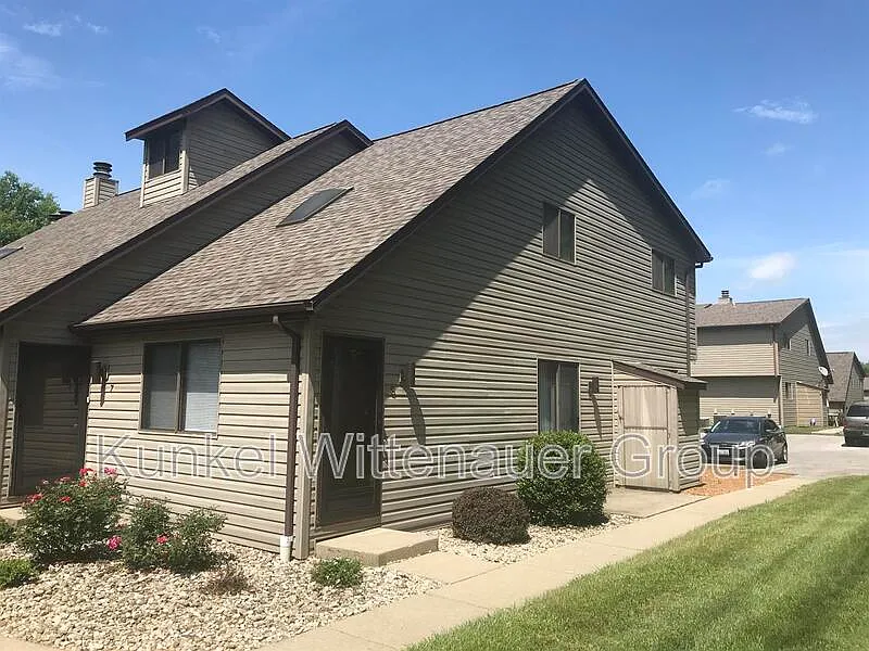 419-8 Ponderosa Ave