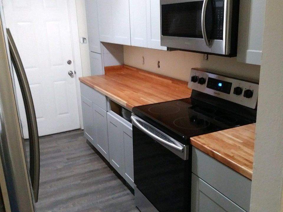 2nd image of 12022 Green Mountain St