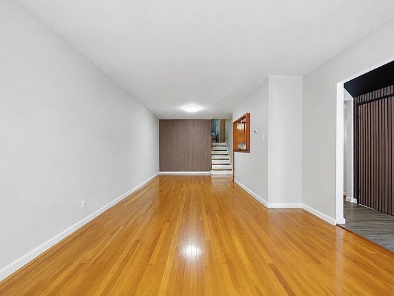 3rd image of 253 Newkirk Ave