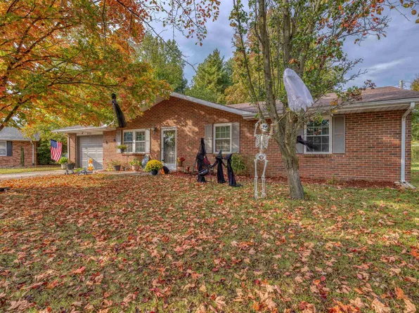 102 Pine Meadow Ct, Jasper, IN 47546