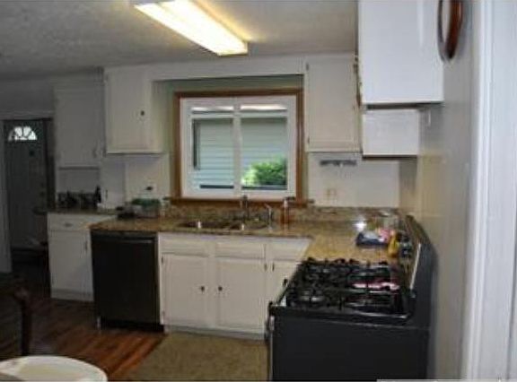 3rd image of 118 27th Ave N