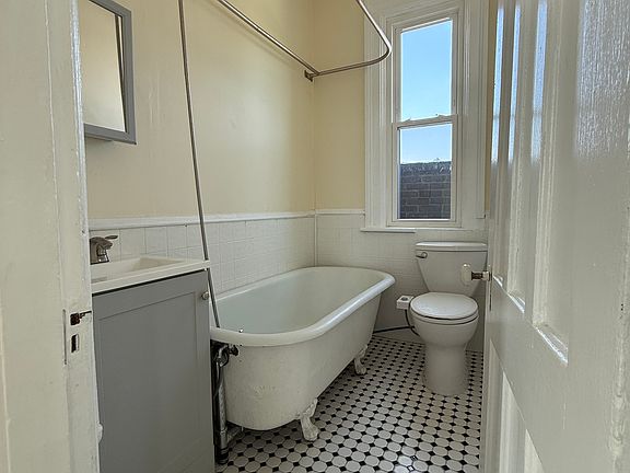 2nd image of 2522 5th Ave #3