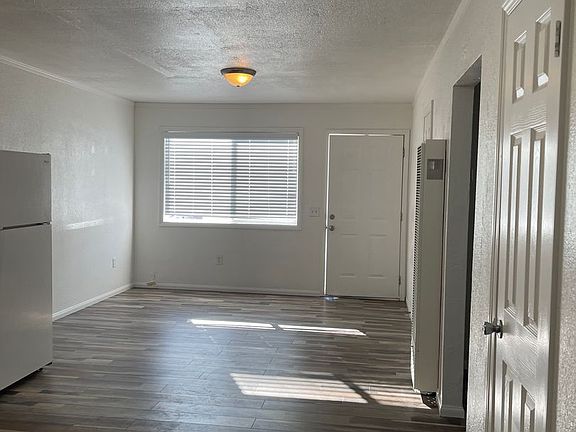 5th image of 1816 Hile Ave #A2